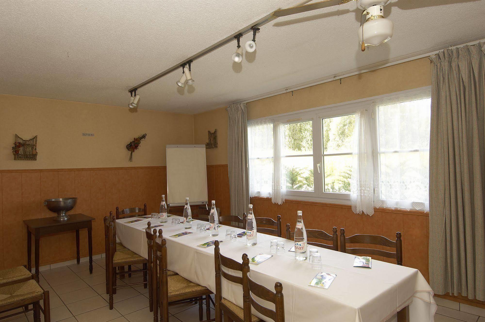Fasthotel Chambéry Buitenkant foto